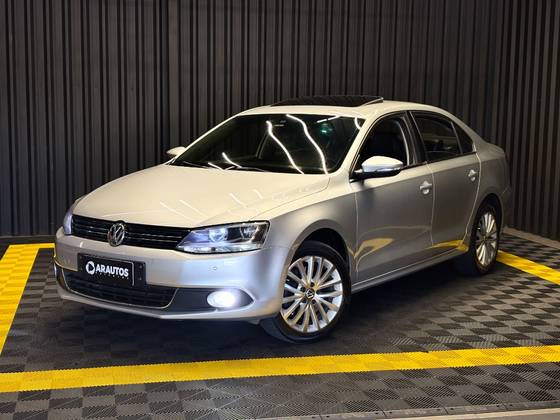 VOLKSWAGEN JETTA 2.0 TSI HIGHLINE 211CV GASOLINA 4P TIPTRONIC